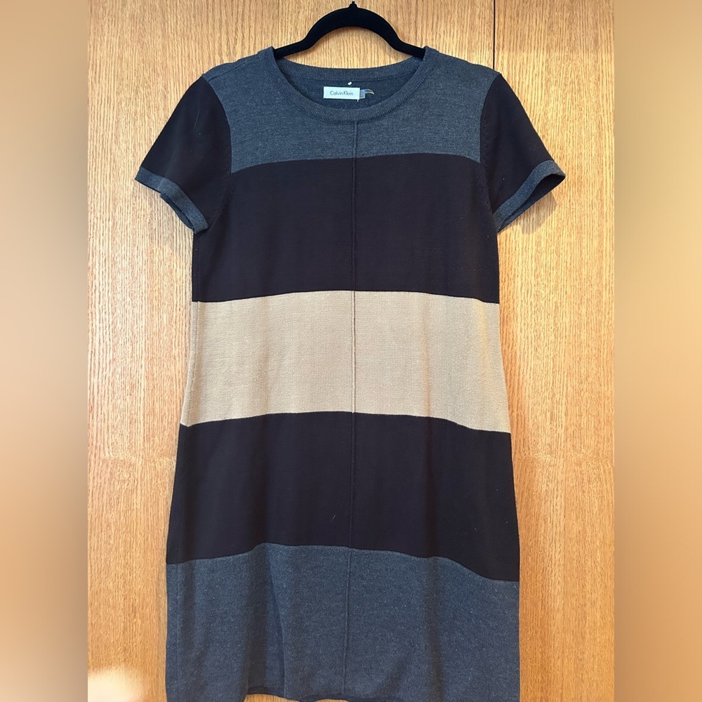 Calvin Klein Color Block Body Con Short Sleeve Sweater Dress, Black Tan Gray, M